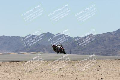 media/Apr-20-2025-CVMA (Sun) [[39090e8767]]/Race 9-Formula LW Twins Shootout/